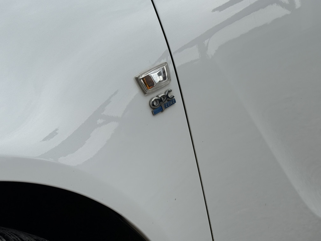 OPEL INSIGNIA “OPC LINE”