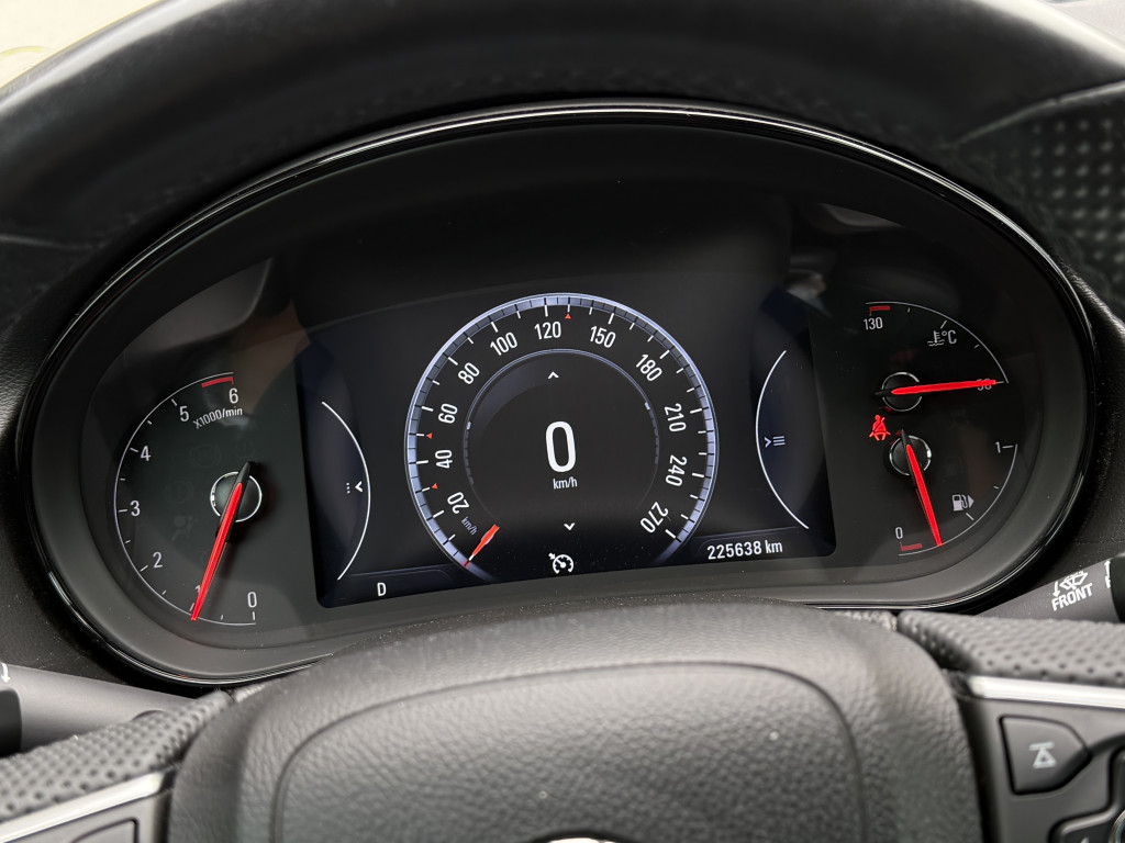 OPEL INSIGNIA “OPC LINE”