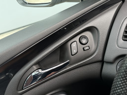 OPEL INSIGNIA “OPC LINE”