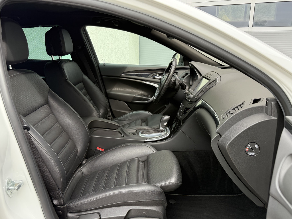 OPEL INSIGNIA “OPC LINE”
