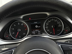 AUDI A4 S-LINE