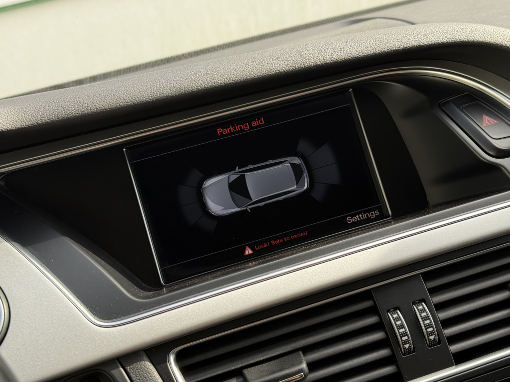 AUDI A4 S-LINE
