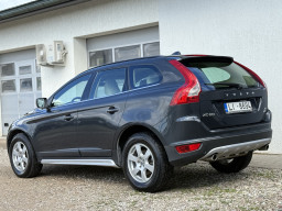 VOLVO XC60 AWD