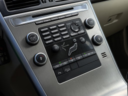 VOLVO XC60 AWD
