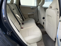 VOLVO XC60 AWD