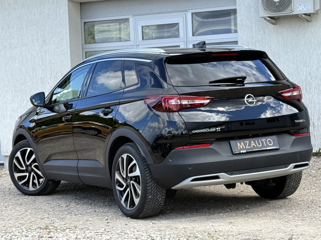 OPEL GRANDLAND X “ULTIMATE”