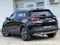 OPEL GRANDLAND X “ULTIMATE”