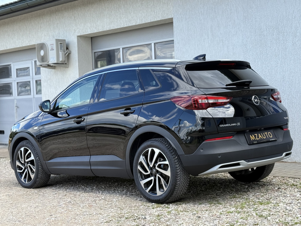 OPEL GRANDLAND X “ULTIMATE”