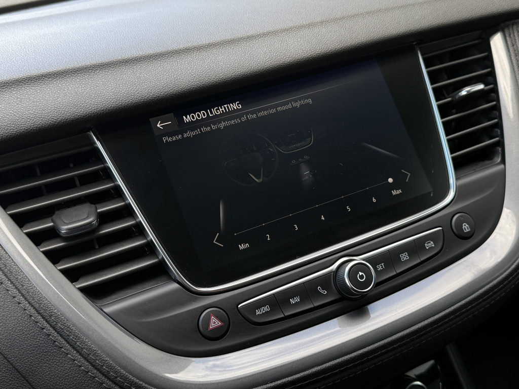 OPEL GRANDLAND X “ULTIMATE”