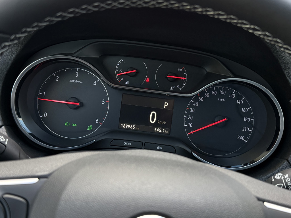 OPEL GRANDLAND X “ULTIMATE”
