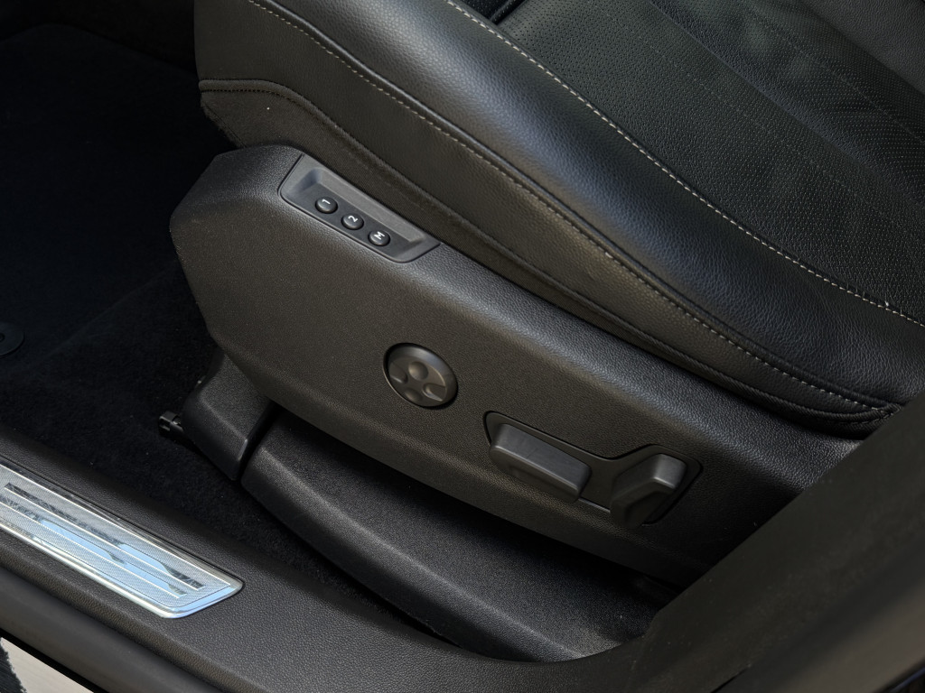 OPEL GRANDLAND X “ULTIMATE”