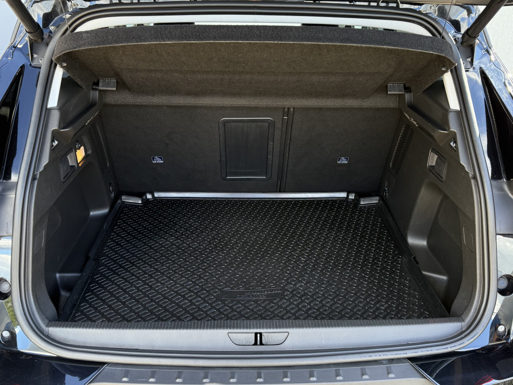 OPEL GRANDLAND X “ULTIMATE”