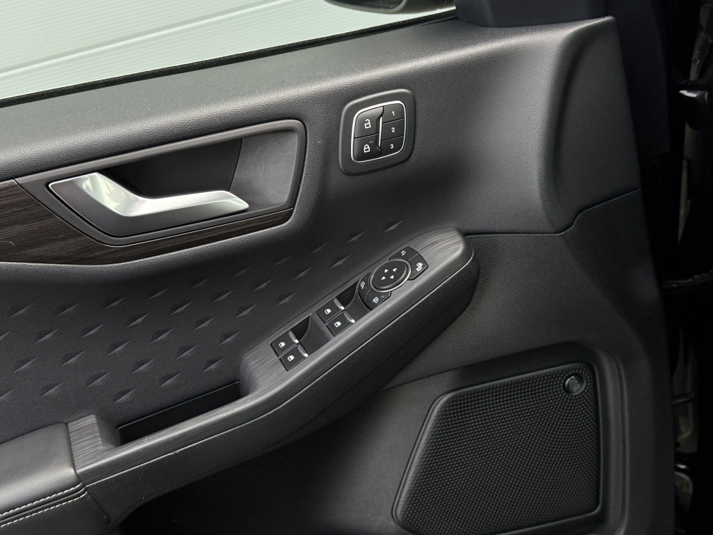 FORD KUGA “VIGNALE”