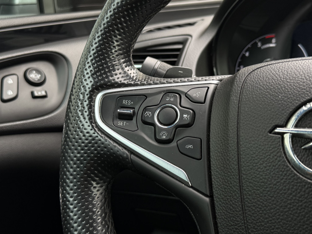 OPEL INSIGNIA “OPC LINE”