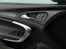 OPEL INSIGNIA “OPC LINE”