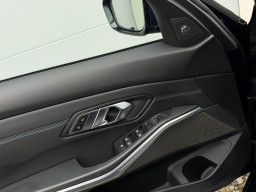 BMW 330D M-SPORTPAKET