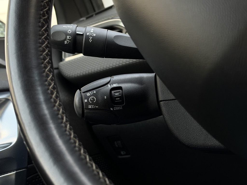 PEUGEOT 2008 “ALLURE”