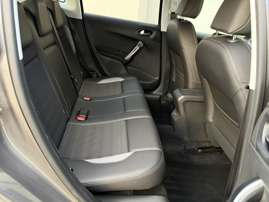 PEUGEOT 2008 “ALLURE”