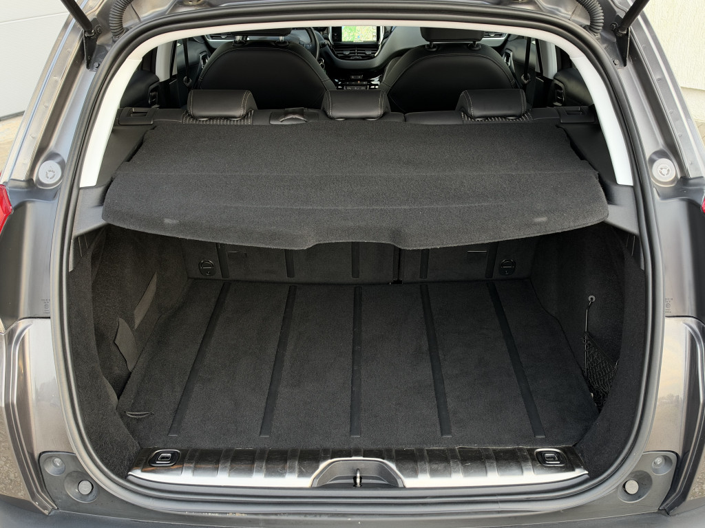 PEUGEOT 2008 “ALLURE”