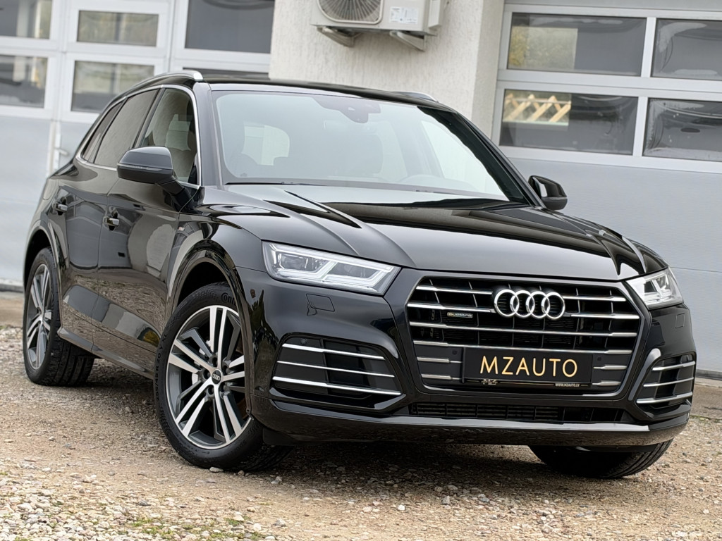 AUDI Q5 55TFSI E S-LINE