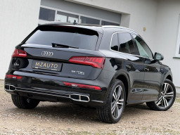 AUDI Q5 55TFSI E S-LINE