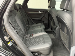 AUDI Q5 55TFSI E S-LINE