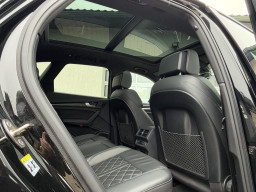 AUDI Q5 55TFSI E S-LINE