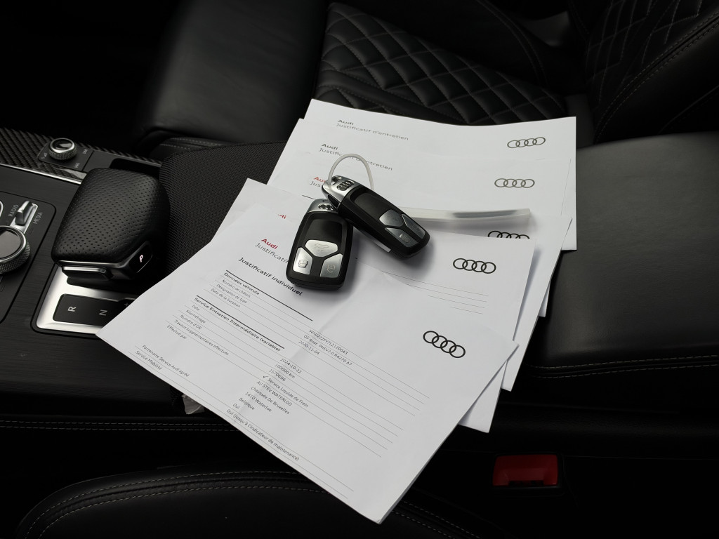 AUDI Q5 55TFSI E S-LINE