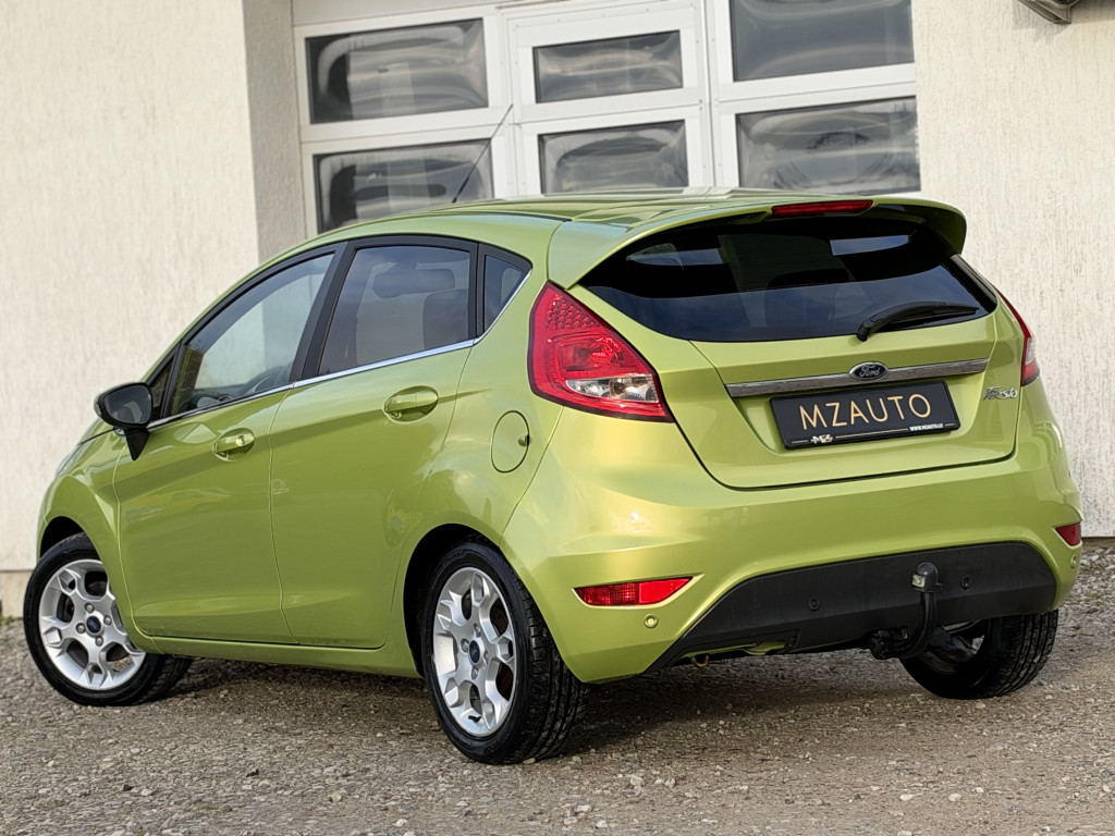 FORD FIESTA “TITANIUM”