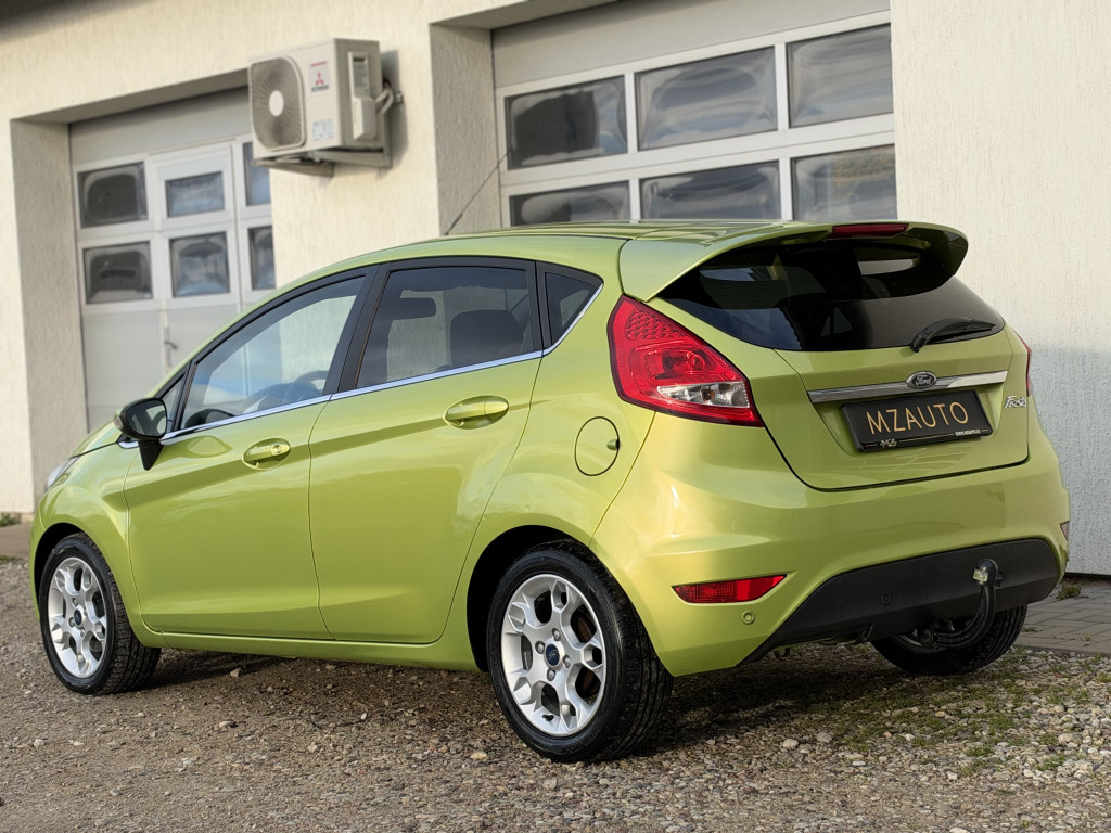 FORD FIESTA “TITANIUM”