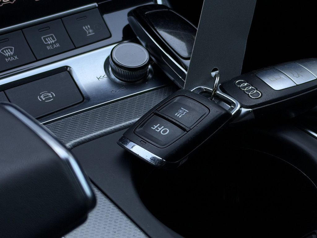 AUDI A6 S-LINE QUATTRO