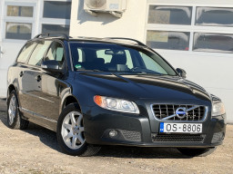 VOLVO V70 D5