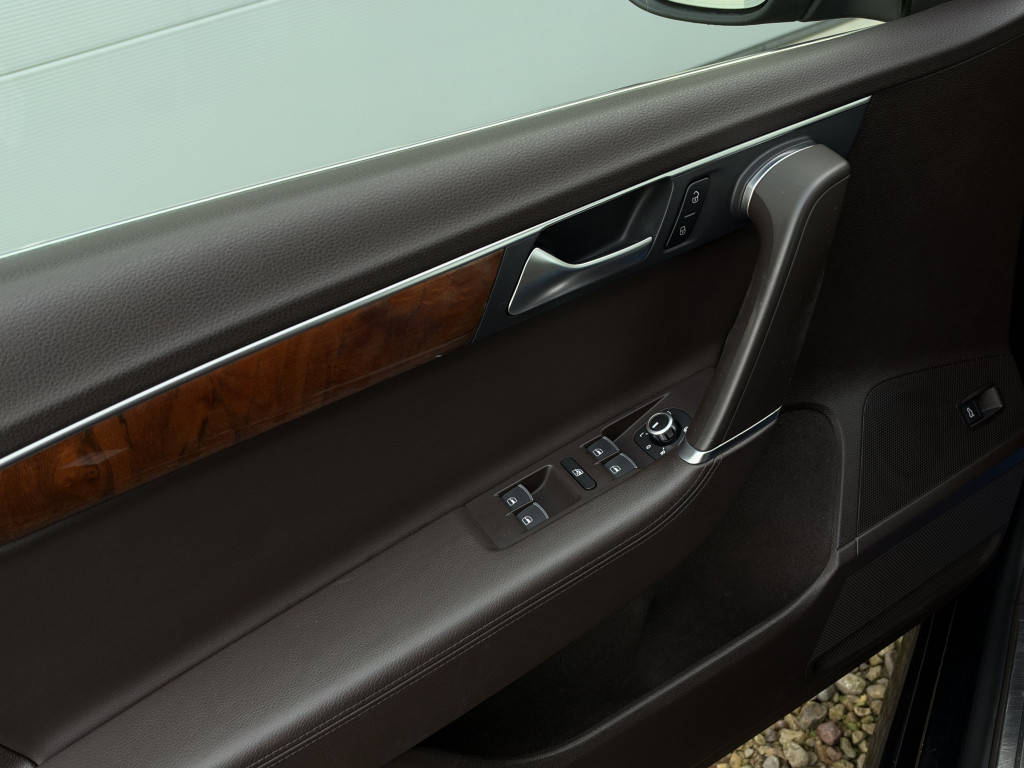 VW PASSAT “HIGHLINE” 4MOTION